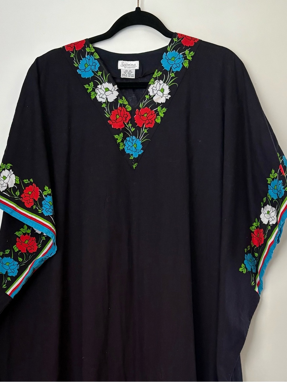 Sabrina by Mervyn’s  Black Long-Sleeve Embroidered Floral Caftan